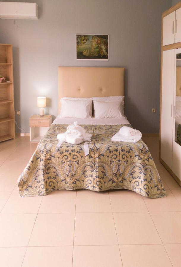 Hospitable Appartment In The Central Park, 克桑西 外观 照片